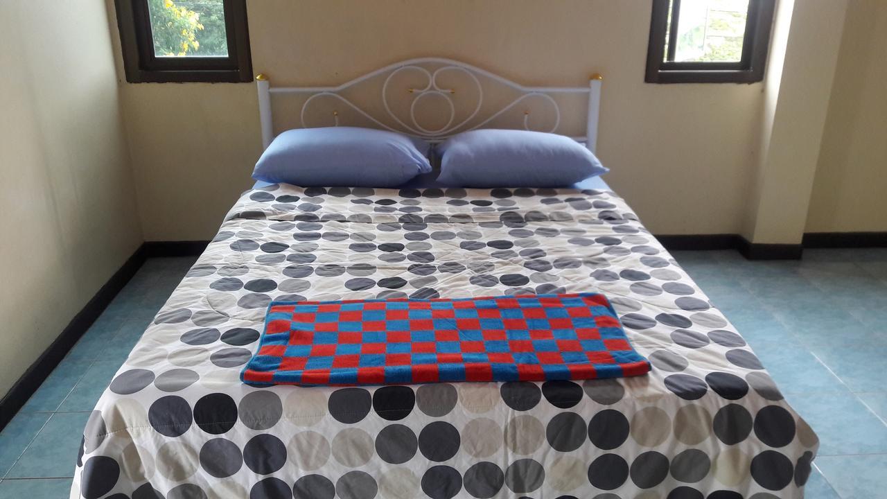 Hostel The Nine House Bangkok Zewnętrze zdjęcie